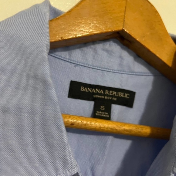 Banana Republic Quinn Boy Fit Blue Button down Je T'aime shirt S - Picture 4 of 7